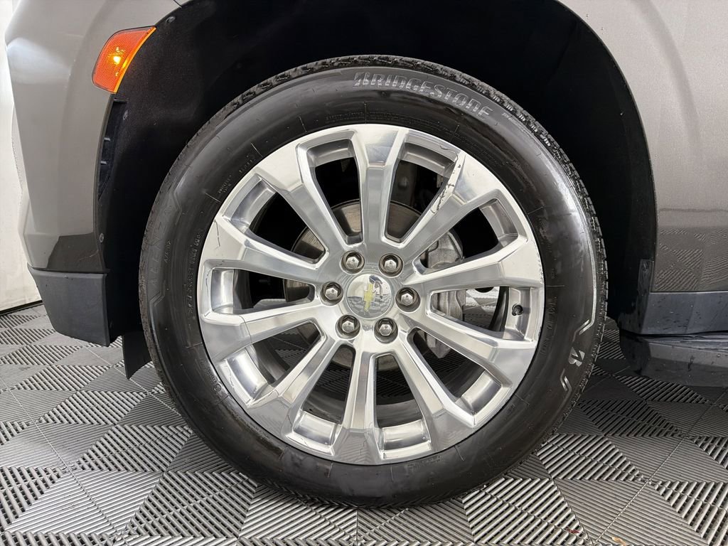 Used 2021 Chevrolet Tahoe Premier w/ Premium Package image 9
