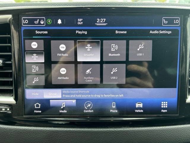 Used 2021 Chrysler Pacifica Touring-L FWD image 23