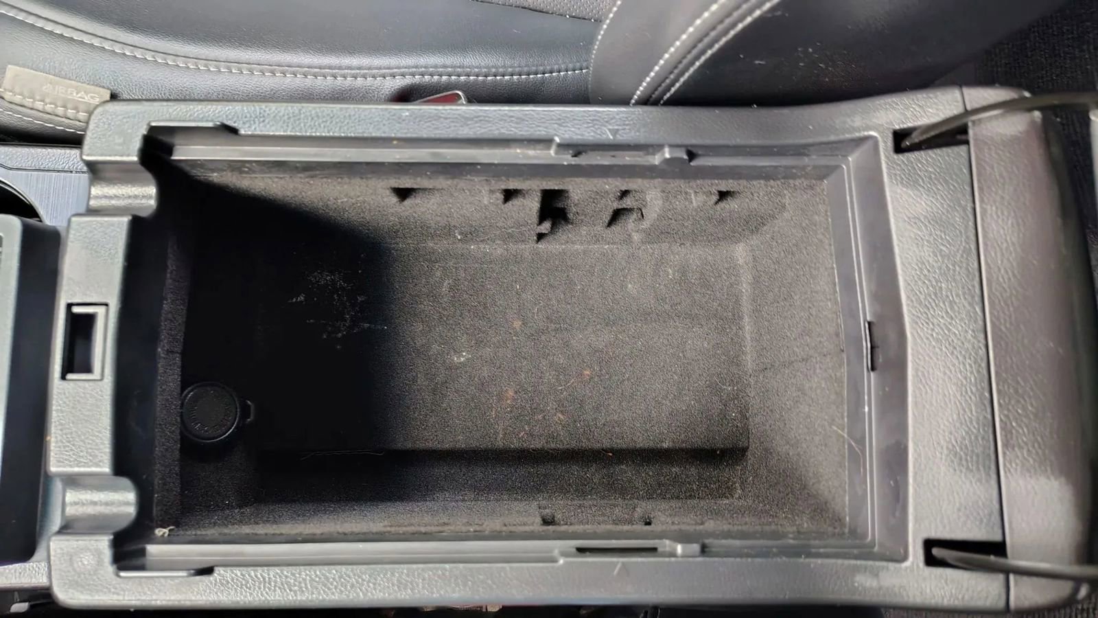 Used 2016 Subaru Outback 3.6R Limited image 23