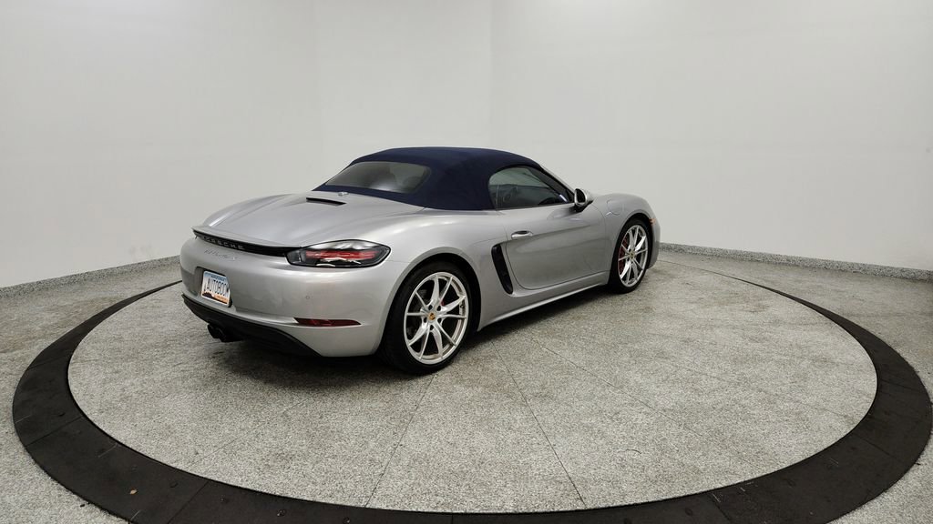 Used 2017 Porsche 718 Boxster S RWD image 11
