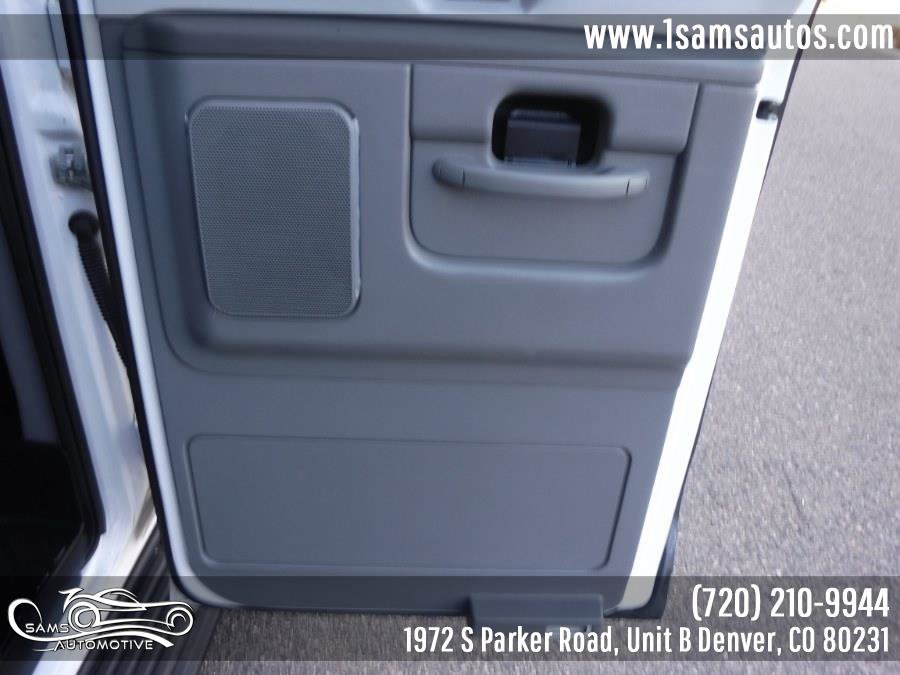 Used 2009 Ford E-350 and Econoline 350 XLT image 34