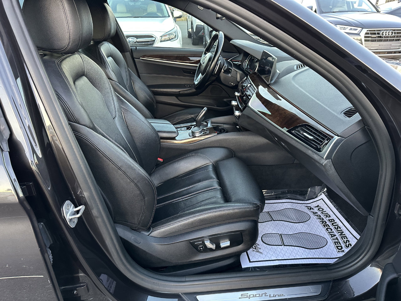 Used 2018 BMW 540i xDrive 540i xDrive image 12