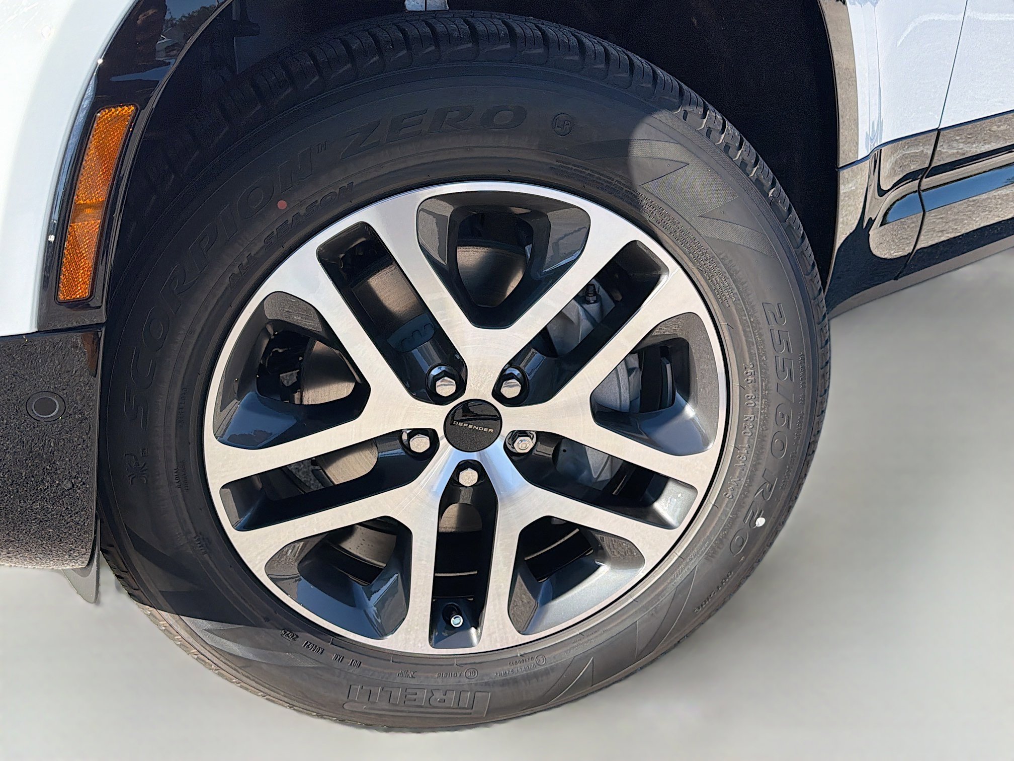 New 2026 Land Rover Defender 110 X-Dynamic SE image 41