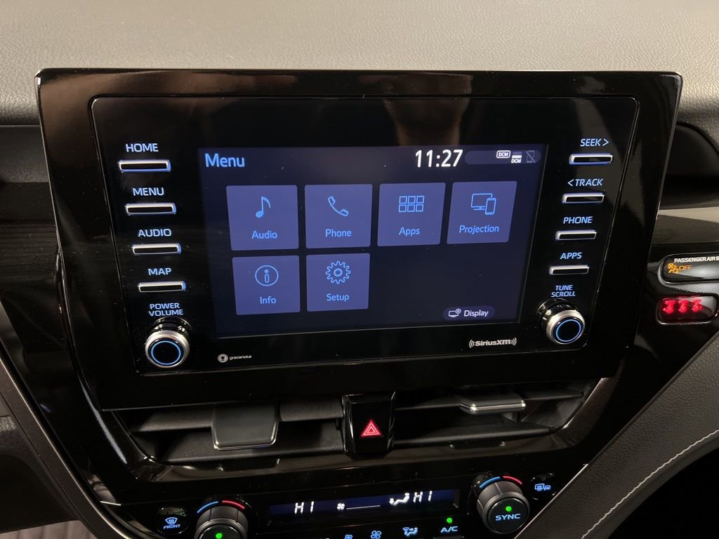 Used 2023 Toyota Camry SE w/ Blackout Package (TMS) image 9