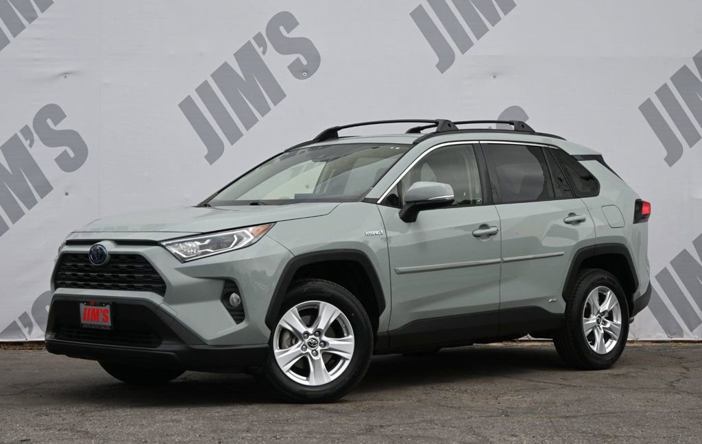Used 2019 Toyota RAV4 XLE w/ Convenience Package AWD/4WD image 1