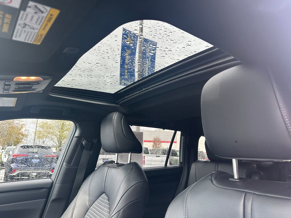 Certified 2025 Toyota Highlander XSE AWD/4WD image 24