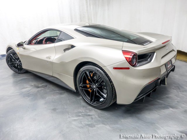 Used 2016 Ferrari 488 GTB RWD image 8