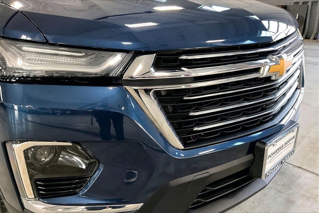 Used 2023 Chevrolet Traverse LT image 30