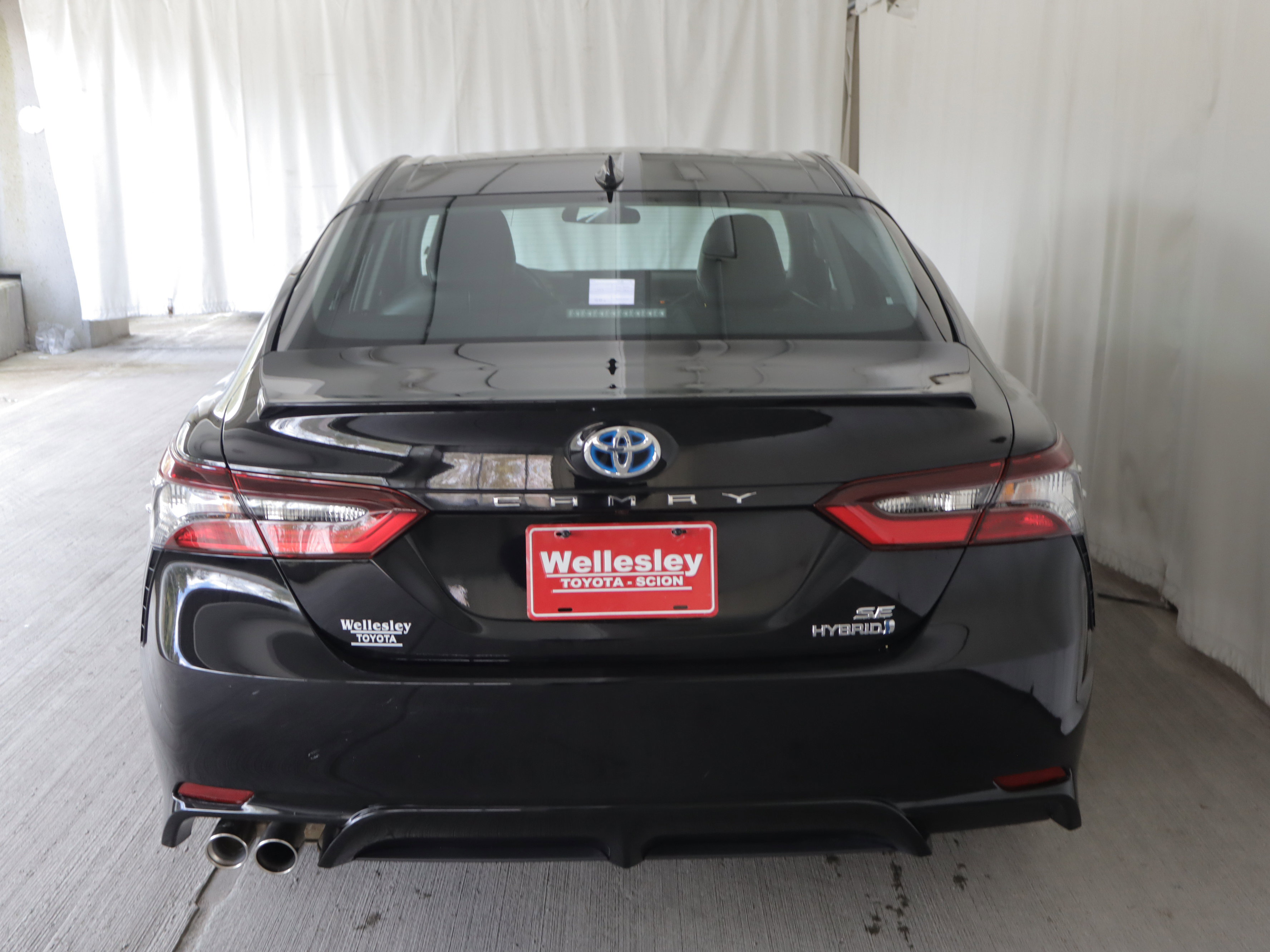 Used 2024 Toyota Camry SE FWD image 25
