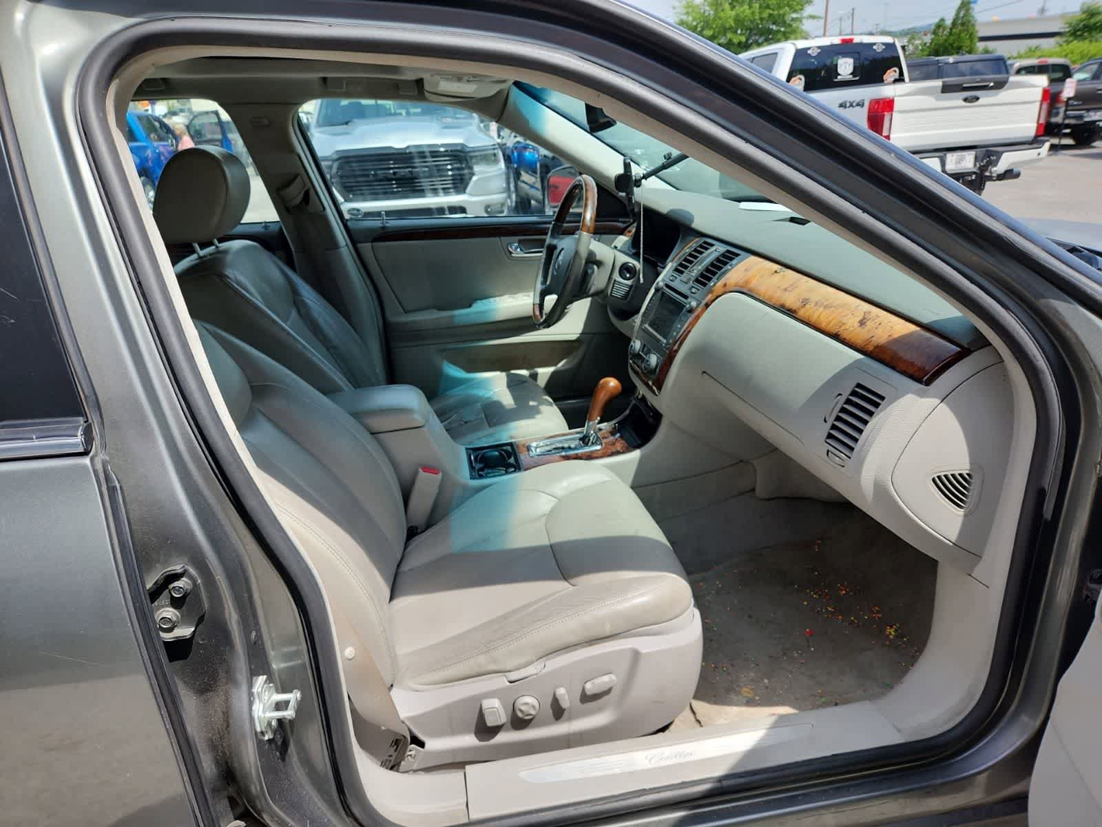Used 2007 Cadillac DTS Performance FWD image 19