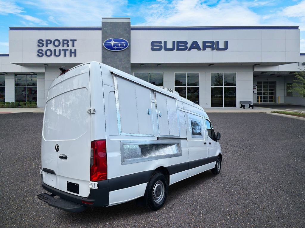 Used 2021 Mercedes-Benz Sprinter 2500 image 3