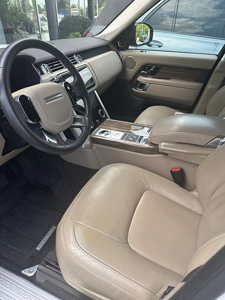 Used 2019 Land Rover Range Rover Supercharged AWD/4WD image 3