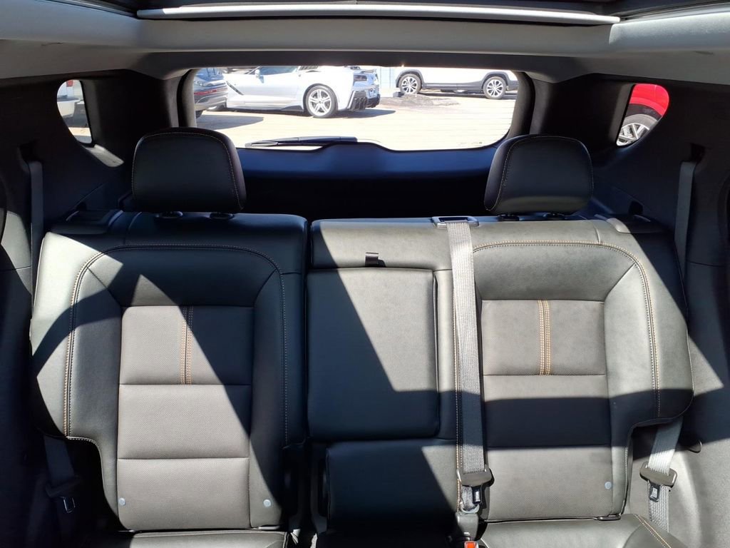 Used 2023 Chevrolet Equinox Premier image 27