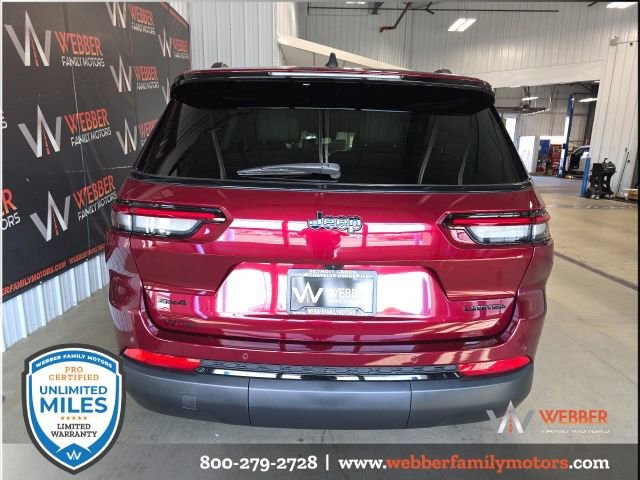 New 2025 Jeep Grand Cherokee L Limited w/ Black Appearance Package image 5