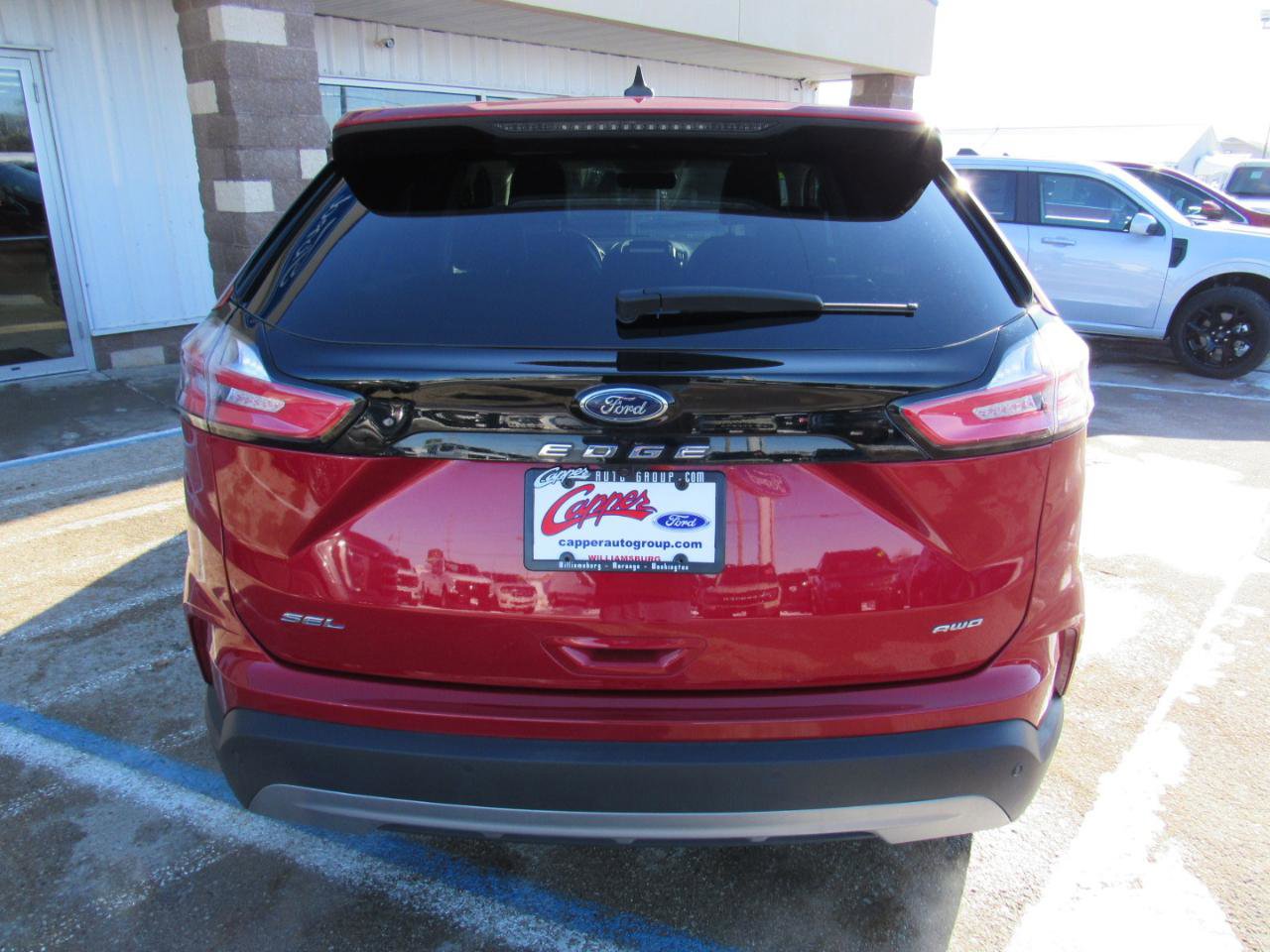Used 2024 Ford Edge SEL w/ Convenience Package image 7