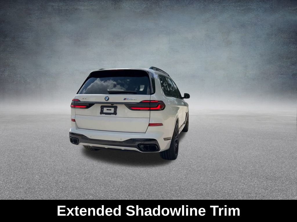 Used 2025 BMW X7 M60i image 23