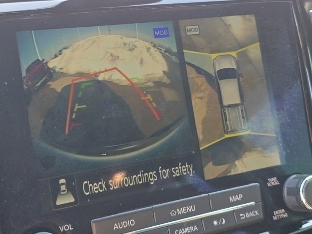 Used 2021 Nissan Titan Platinum Reserve w/ Moonroof Package image 9