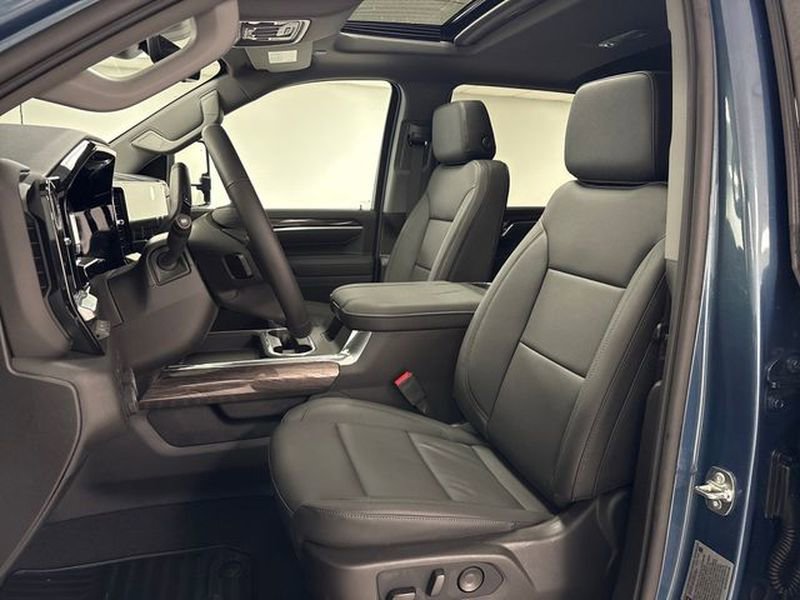 New 2026 Chevrolet Silverado 3500 LTZ w/ LTZ Plus Package image 8