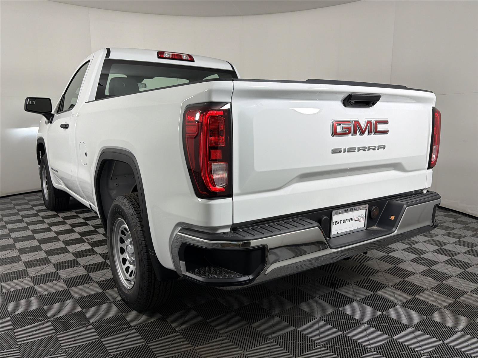 New 2026 GMC Sierra 1500 Pro RWD image 4
