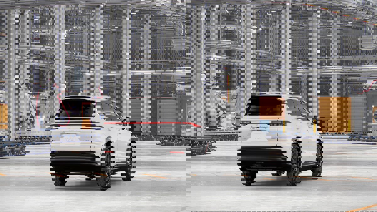 New 2026 Toyota Crown Signia AWD/4WD image 9