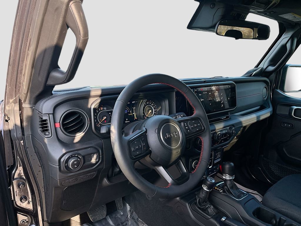 Used 2024 Jeep Gladiator Rubicon w/ Convenience Group image 9