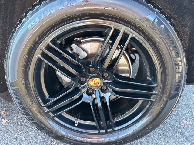 Used 2021 Porsche Macan S AWD/4WD image 9