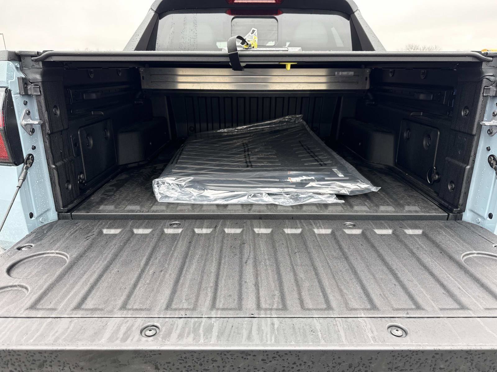 New 2026 Hyundai Santa Cruz Limited image 12