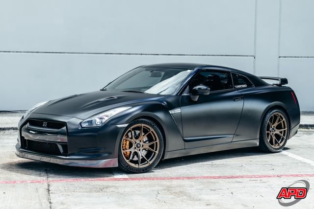 Used 2010 Nissan GT-R Premium AWD/4WD image 4
