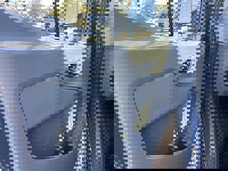 Used 2019 Ford Transit 250 148 High Roof Extended image 16