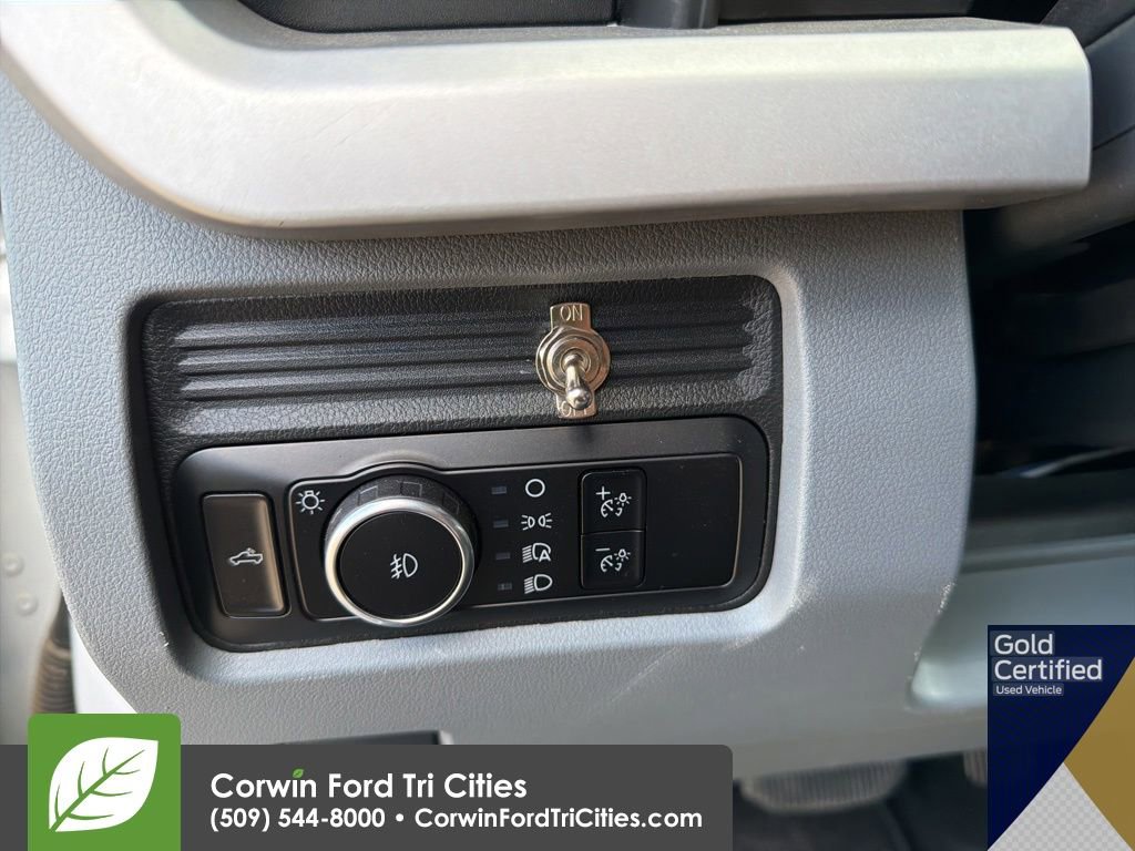 Used 2023 Ford F350 XLT AWD/4WD image 11