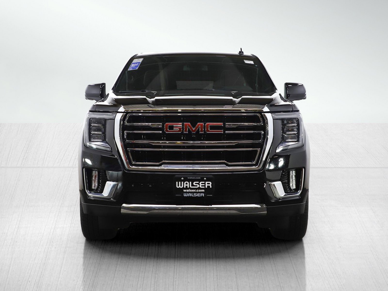 Used 2023 GMC Yukon XL SLT w/ SLT Premium Package image 8