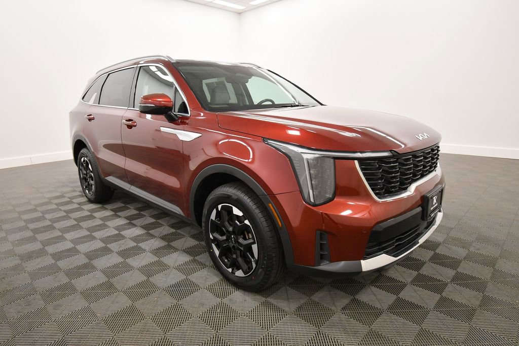 Certified 2024 Kia Sorento S w/ Panoramic Sunroof Package AWD/4WD image 10