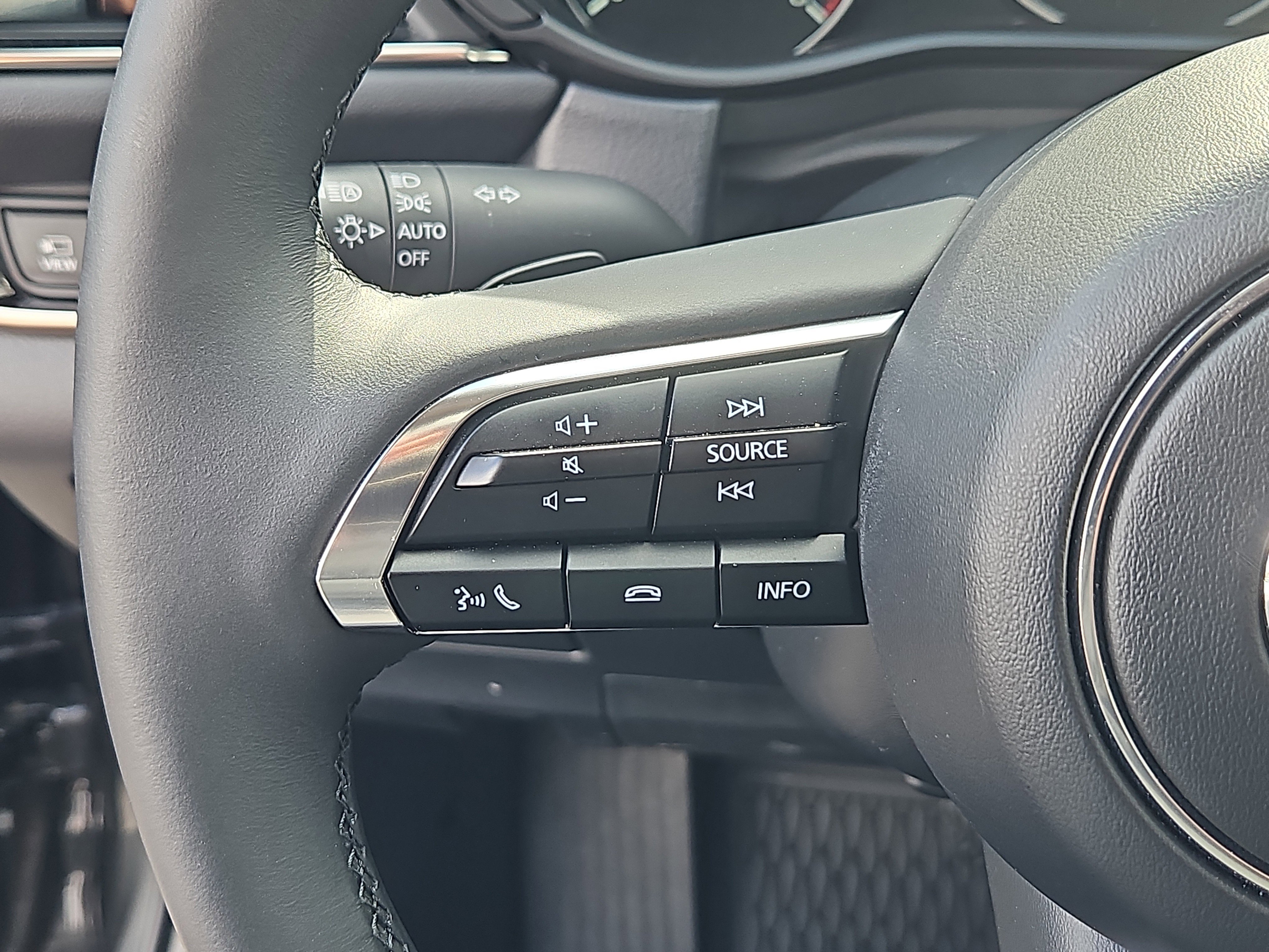 Certified 2025 MAZDA CX-30 2.5 Turbo w/ Premium Plus Pkg image 19