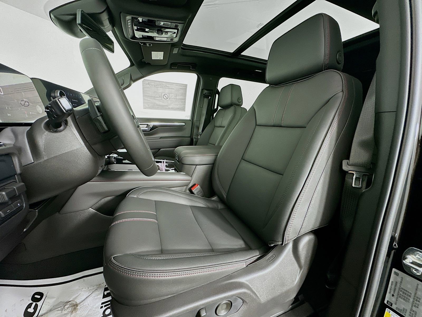 New 2026 Chevrolet Suburban RST w/ Sun And Tow Package image 21