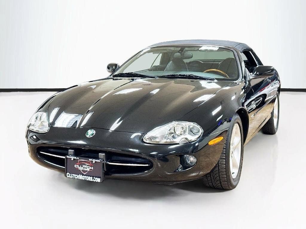 Used 2000 Jaguar XK8 Convertible image 9
