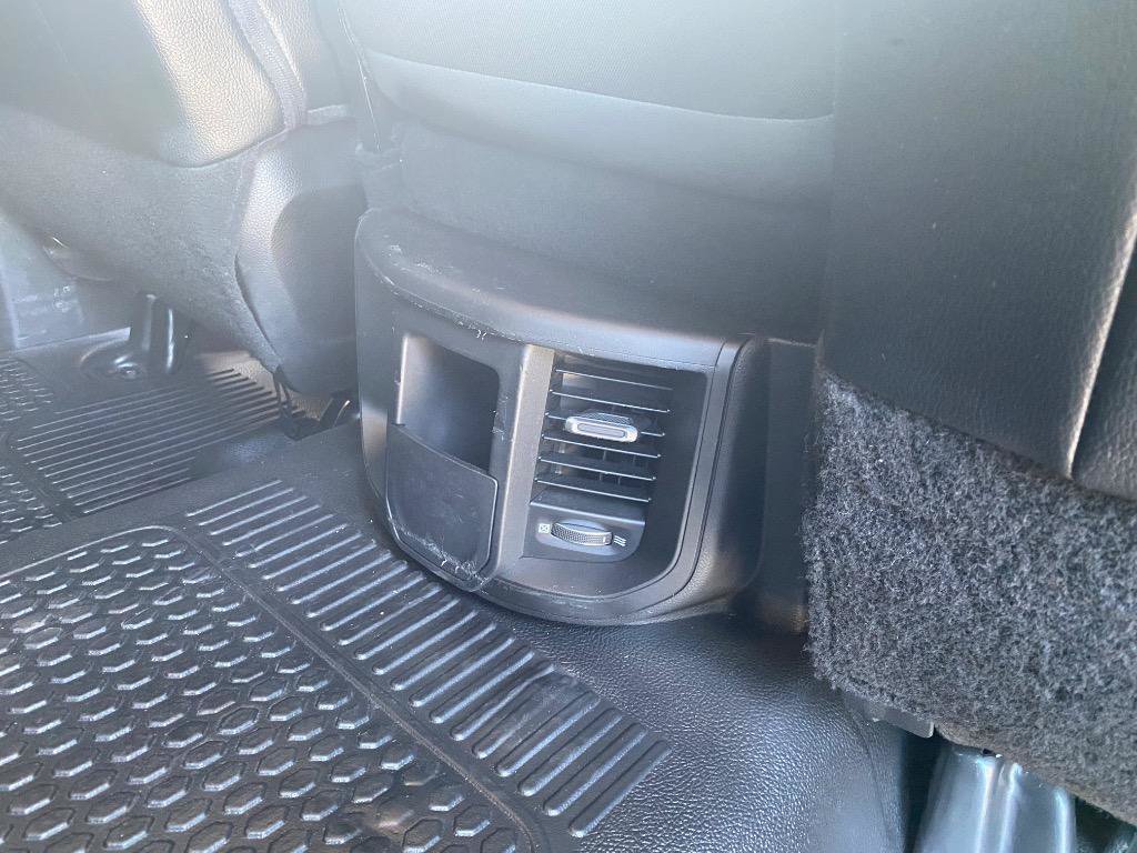Used 2020 RAM 5500 Tradesman w/ Chrome Appearance Group AWD/4WD image 47