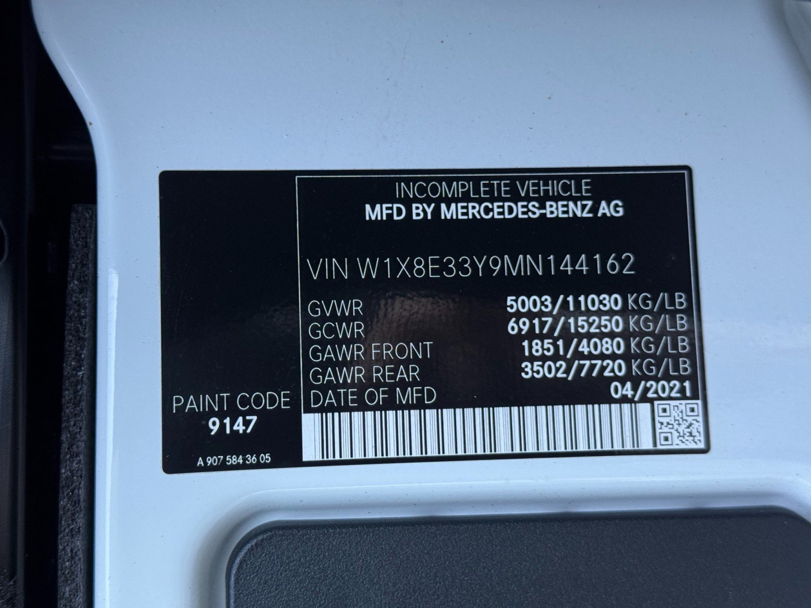 Used 2021 Mercedes-Benz Sprinter 3500 w/ Bench Seat Package image 29