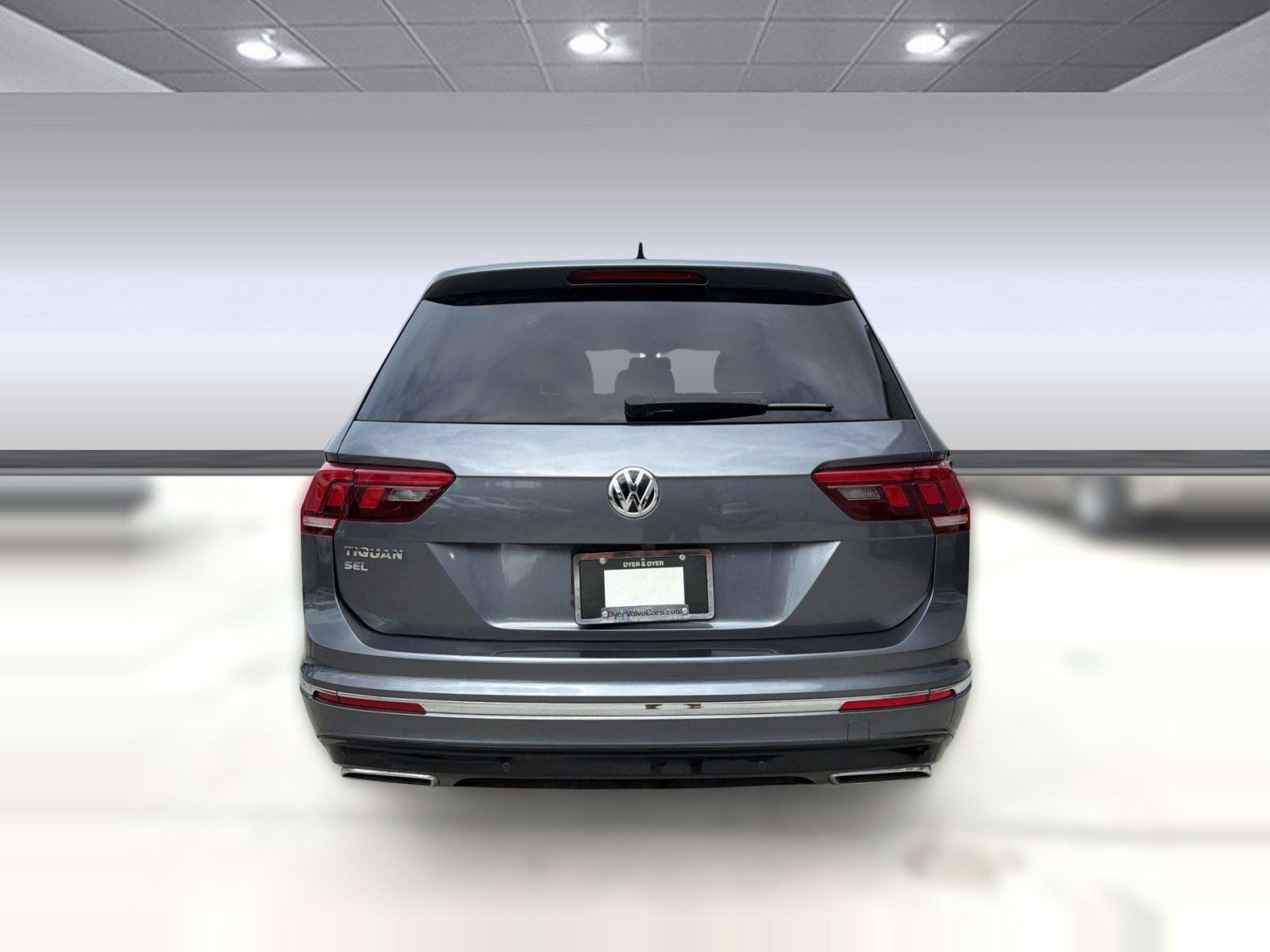 Used 2019 Volkswagen Tiguan SEL R-Line FWD image 10