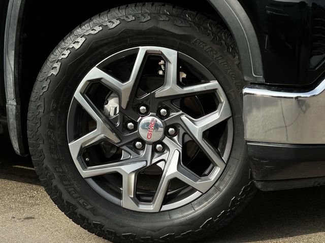 Used 2022 GMC Sierra 1500 SLT AWD/4WD image 10