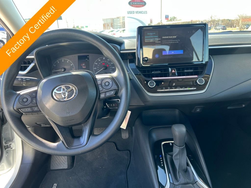 Used 2025 Toyota Corolla LE image 14