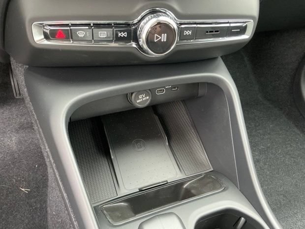 New 2026 Volvo XC40 B4 Core FWD image 16
