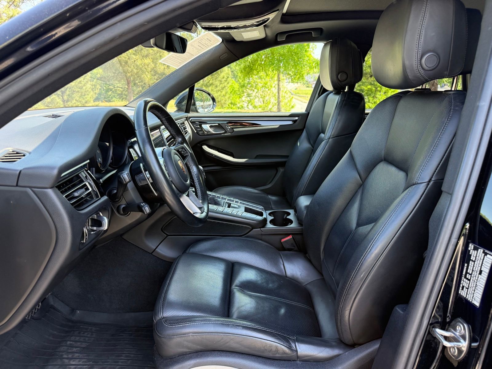 Used 2020 Porsche Macan S image 33