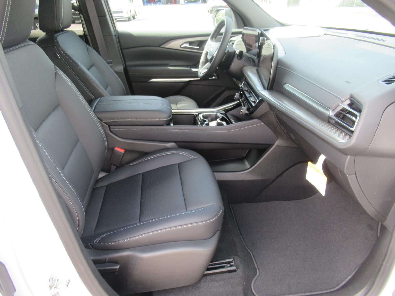 New 2027 Chevrolet Traverse LT FWD image 10