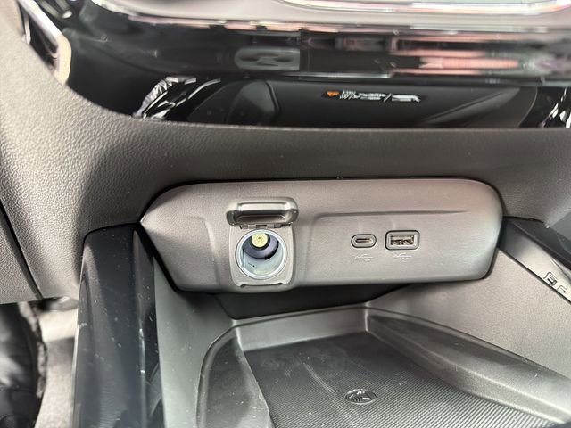 New 2026 Chevrolet Trax RS w/ Sunroof Package image 29