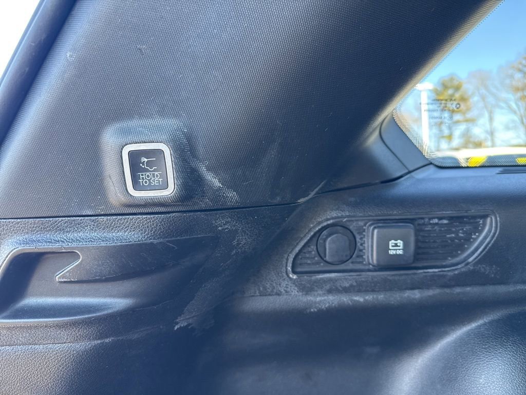 Used 2023 Jeep Grand Cherokee Limited image 14