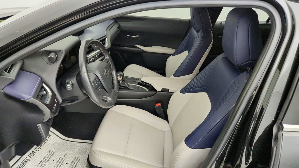 Used 2019 Lexus UX 200 w/ Accessory Package 2 image 21