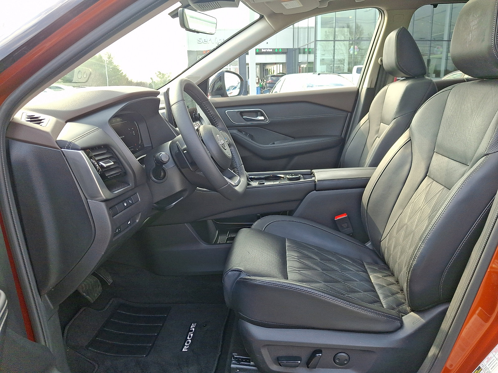 Certified 2023 Nissan Rogue Platinum w/ Platinum Premium Package image 13