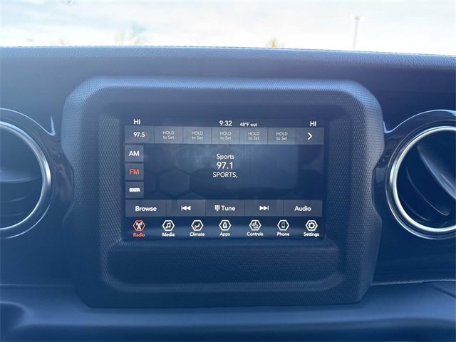 Used 2021 Jeep Wrangler Unlimited Sahara image 18