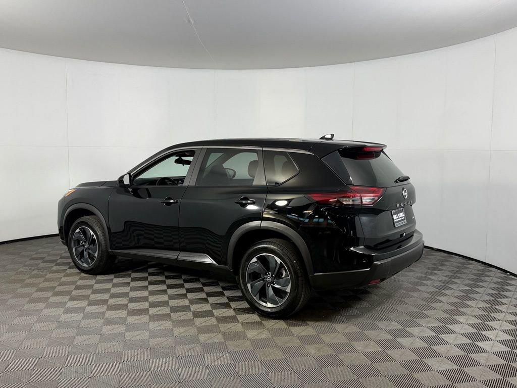 Used 2025 Nissan Rogue SV image 8