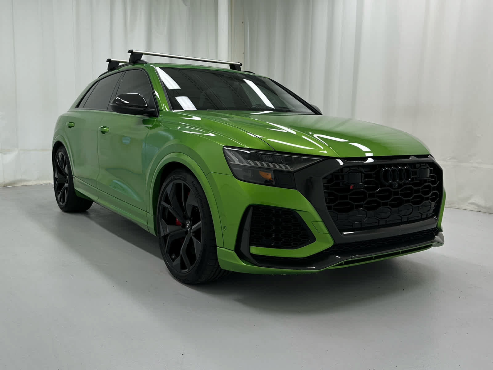 Used 2021 Audi RS Q8 w/ Carbon Optic Package AWD/4WD image 1
